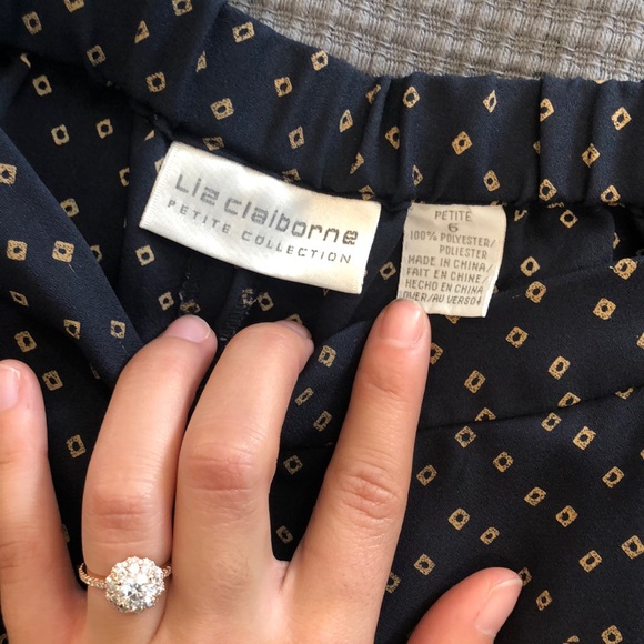 Quirky pleated pants - Picture 4 of 6